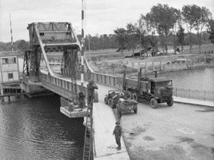 Pegasus_Bridge_1944